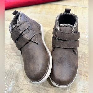 Tucker + Tate kids boys high top brown sneaker shoes oxfords